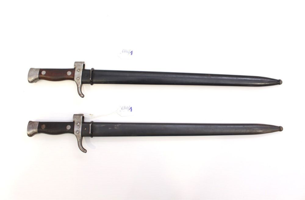 Duas baionetas modelo 1892 para Rifle Berthier