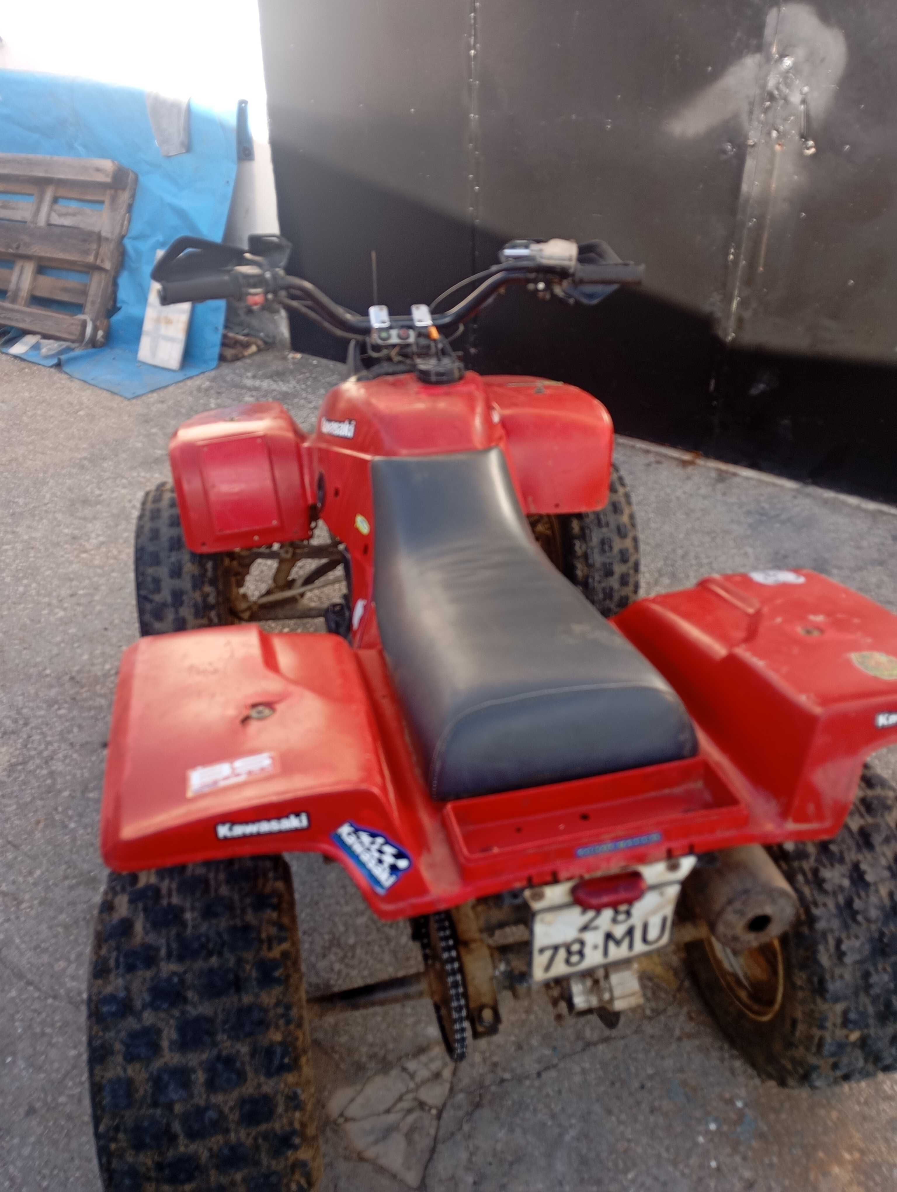Kawasaki kef matrículada!