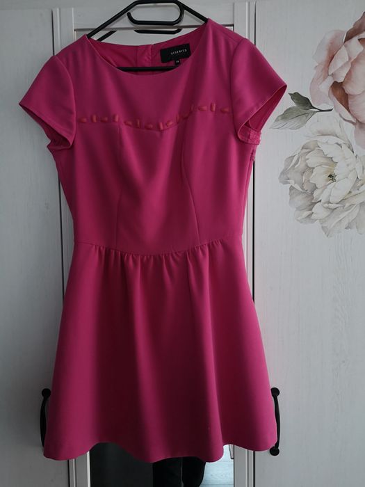 Sukienka fuksja amarant Reserved 36