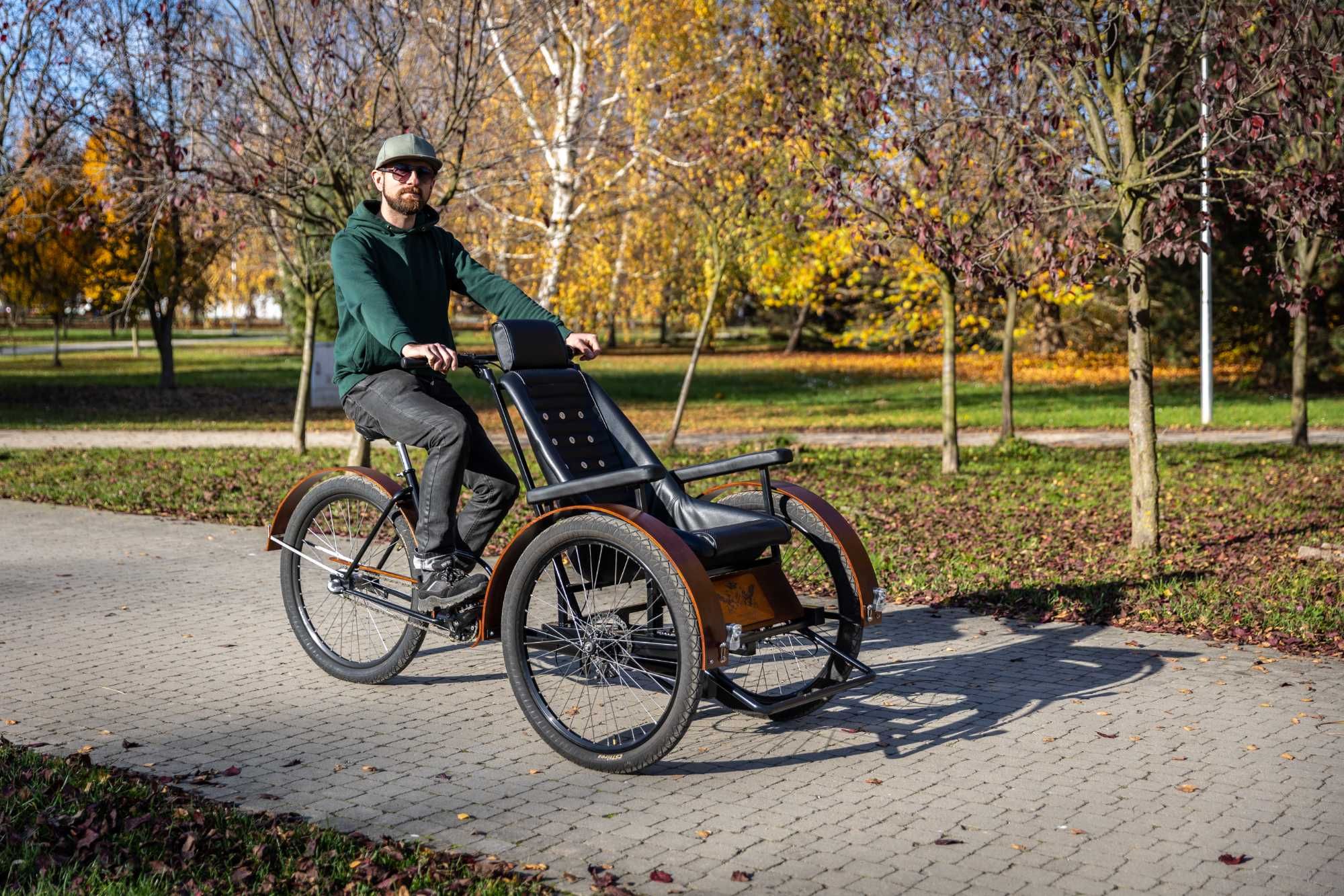 Riksza, rower rehabilitacyjny, trzykołowy, dla osoby niepełnosprawnej