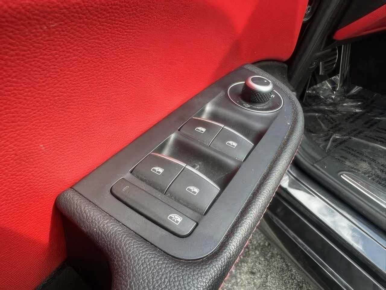 Alfa Romeo	GIULIA		 	2017