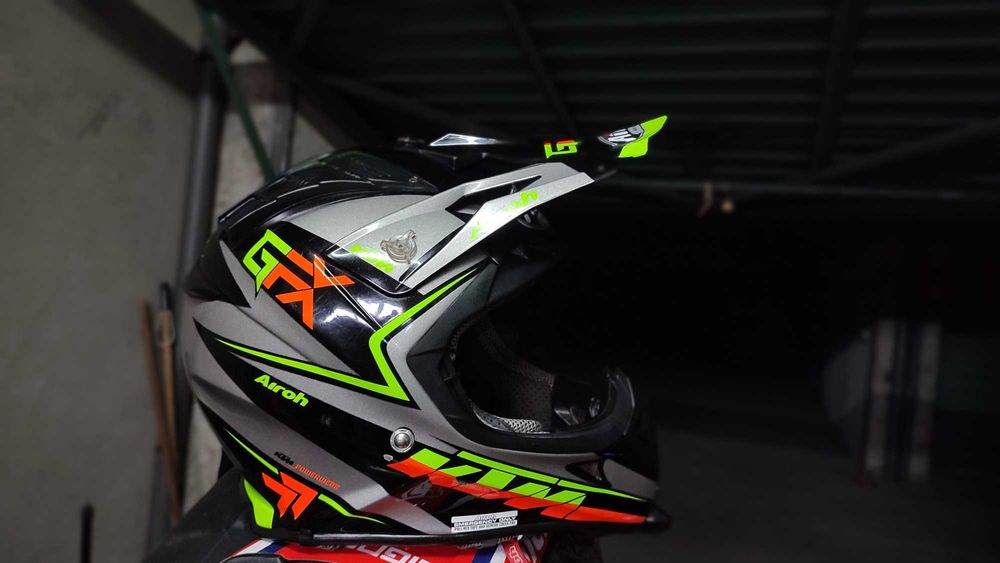 Airoh aviator 2.1 ktm gpx