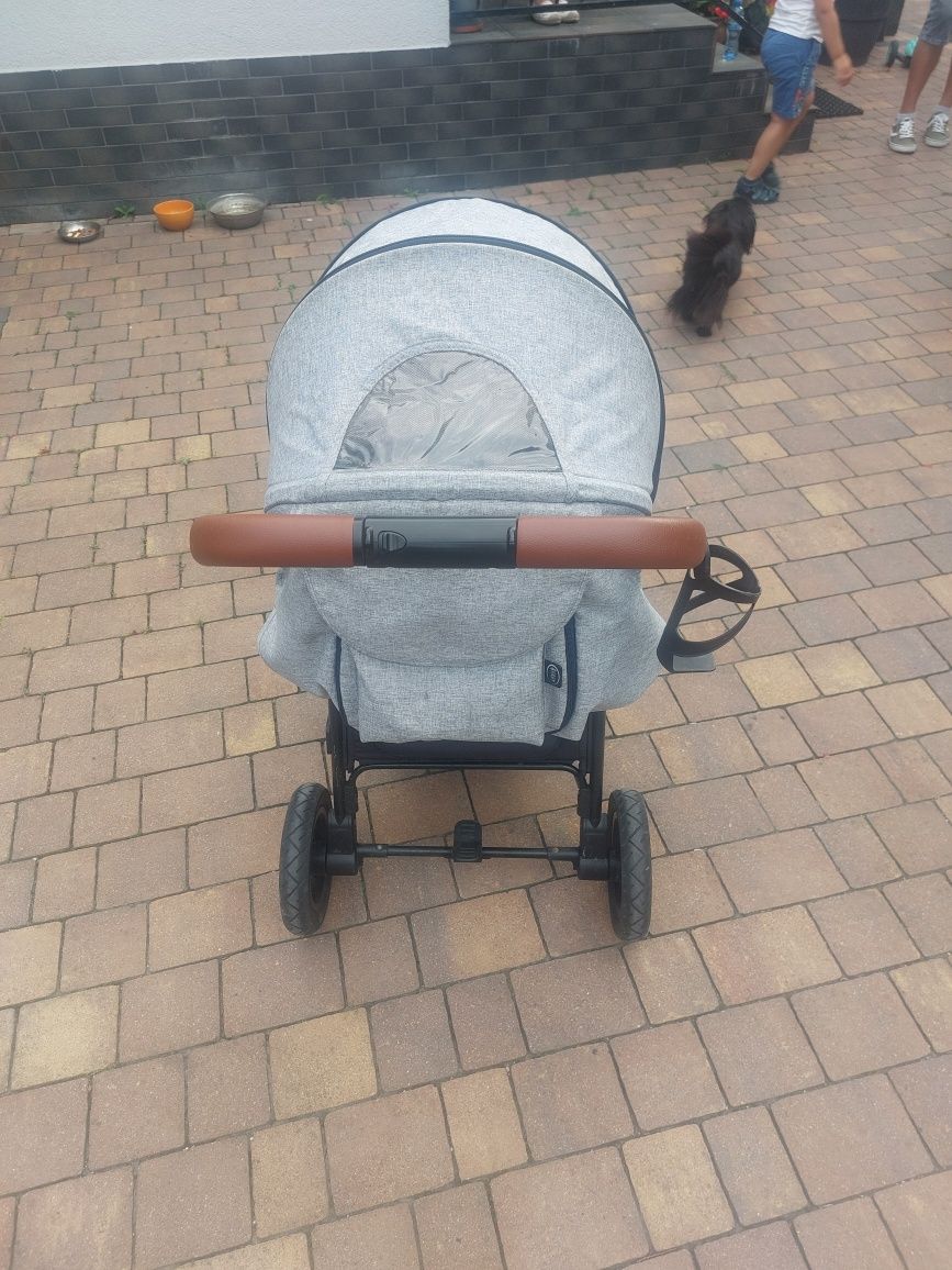 Sprzedam Wózek spacerowy
