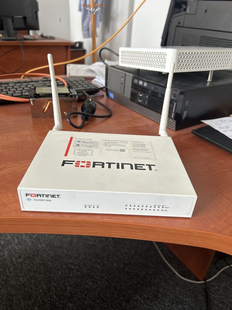 Router FORTINET FortWiFi60E