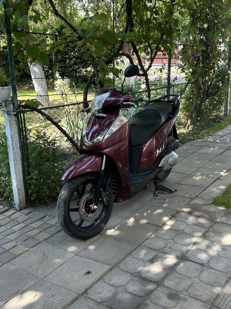 Продам HONDA SH 300 2010 як новий!