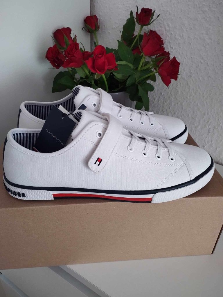 Tommy Hilfiger r37 39