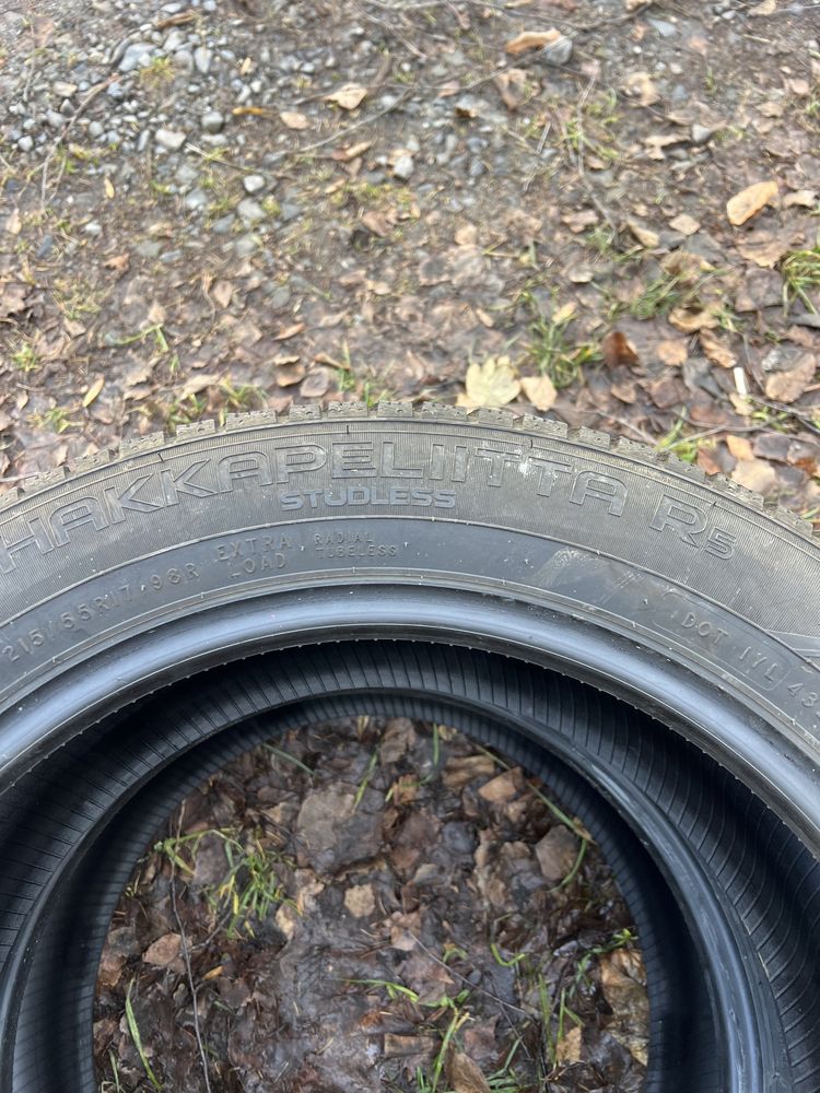 215/55/17 Nokian hakkapeliitta R5