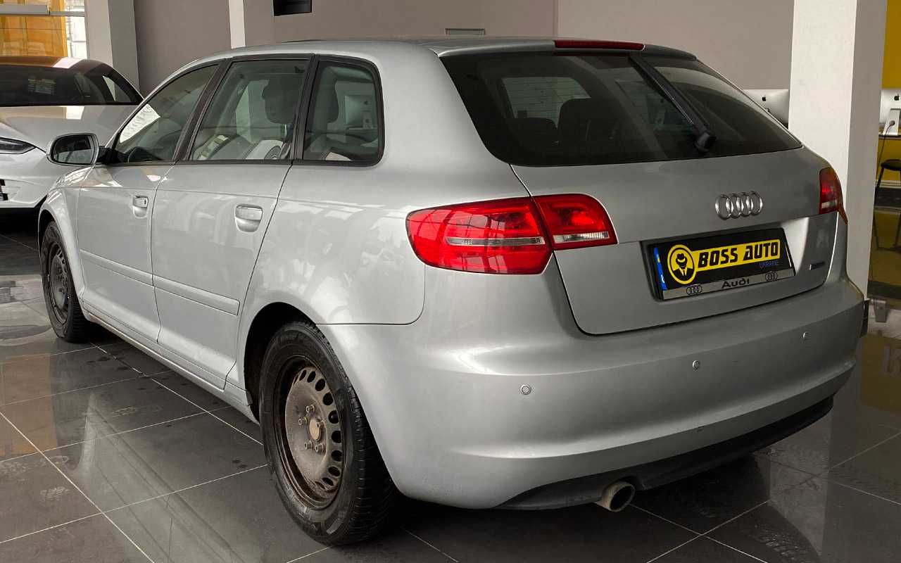 Audi A3     2011