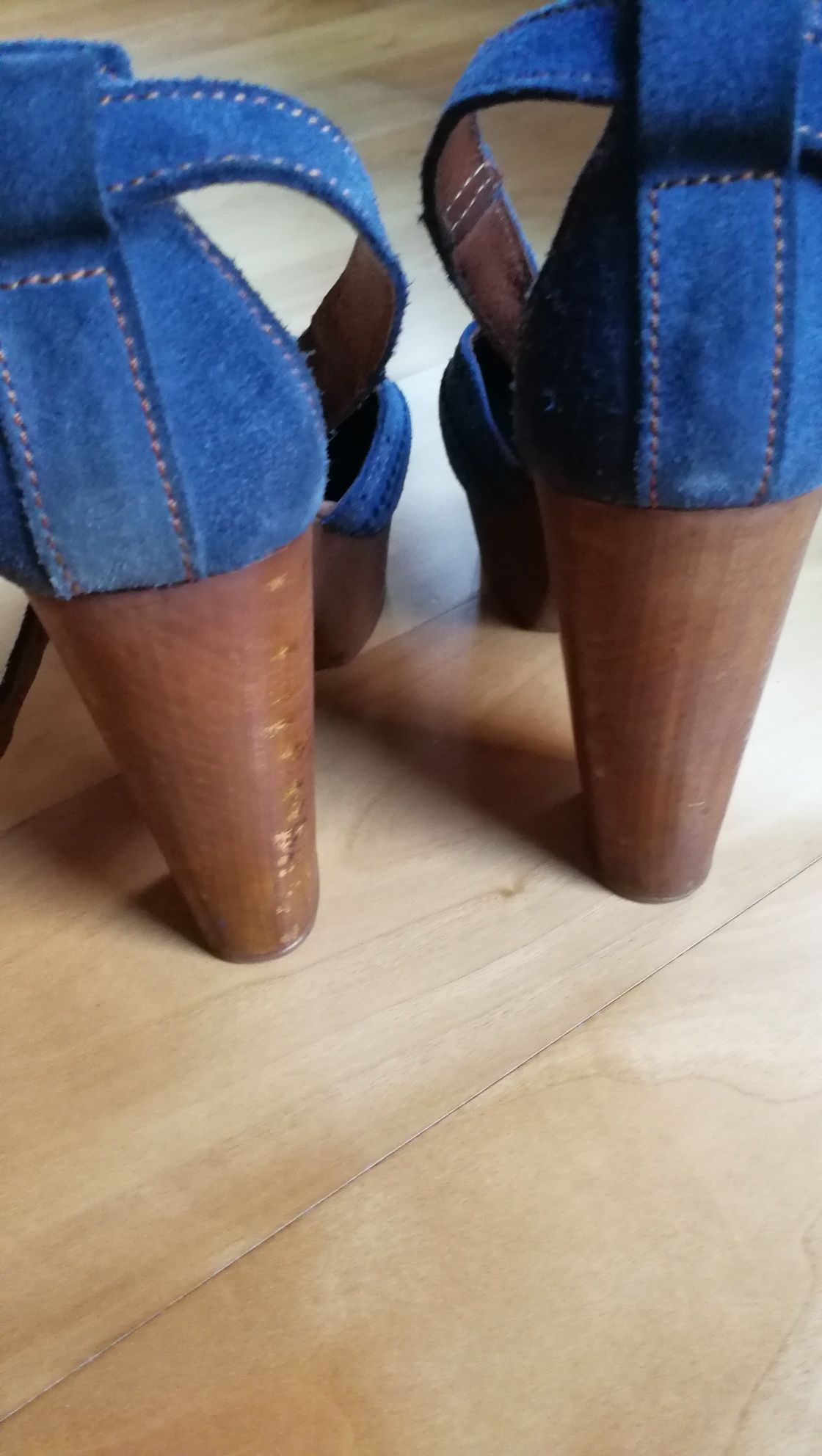Sapatos camurça azul Tapadas n.37