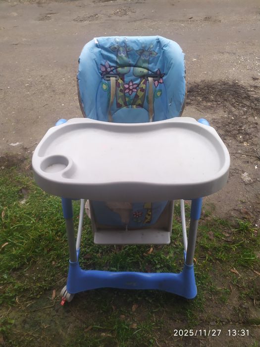 Стілець для годування