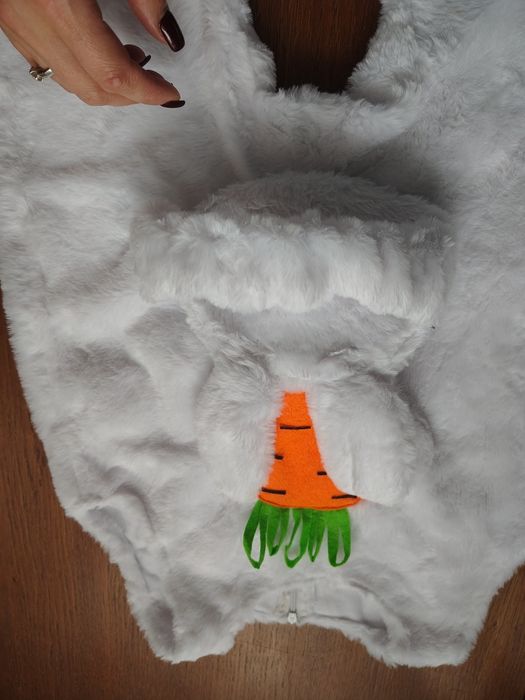 Новорічний костюм зайчика