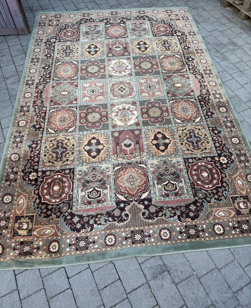 Orientalny dywan 100 % wełna 2 x 3 metry używany