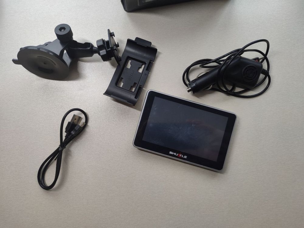 GPS навигатор Shuttle PNA-5028