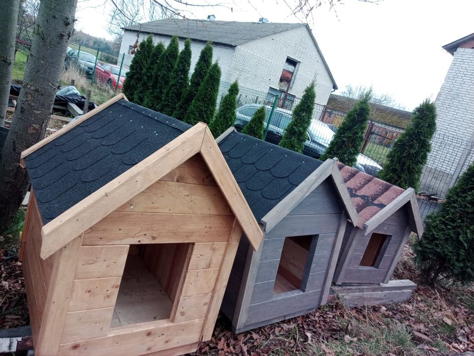 Buda dla psa lub kota ocieplana