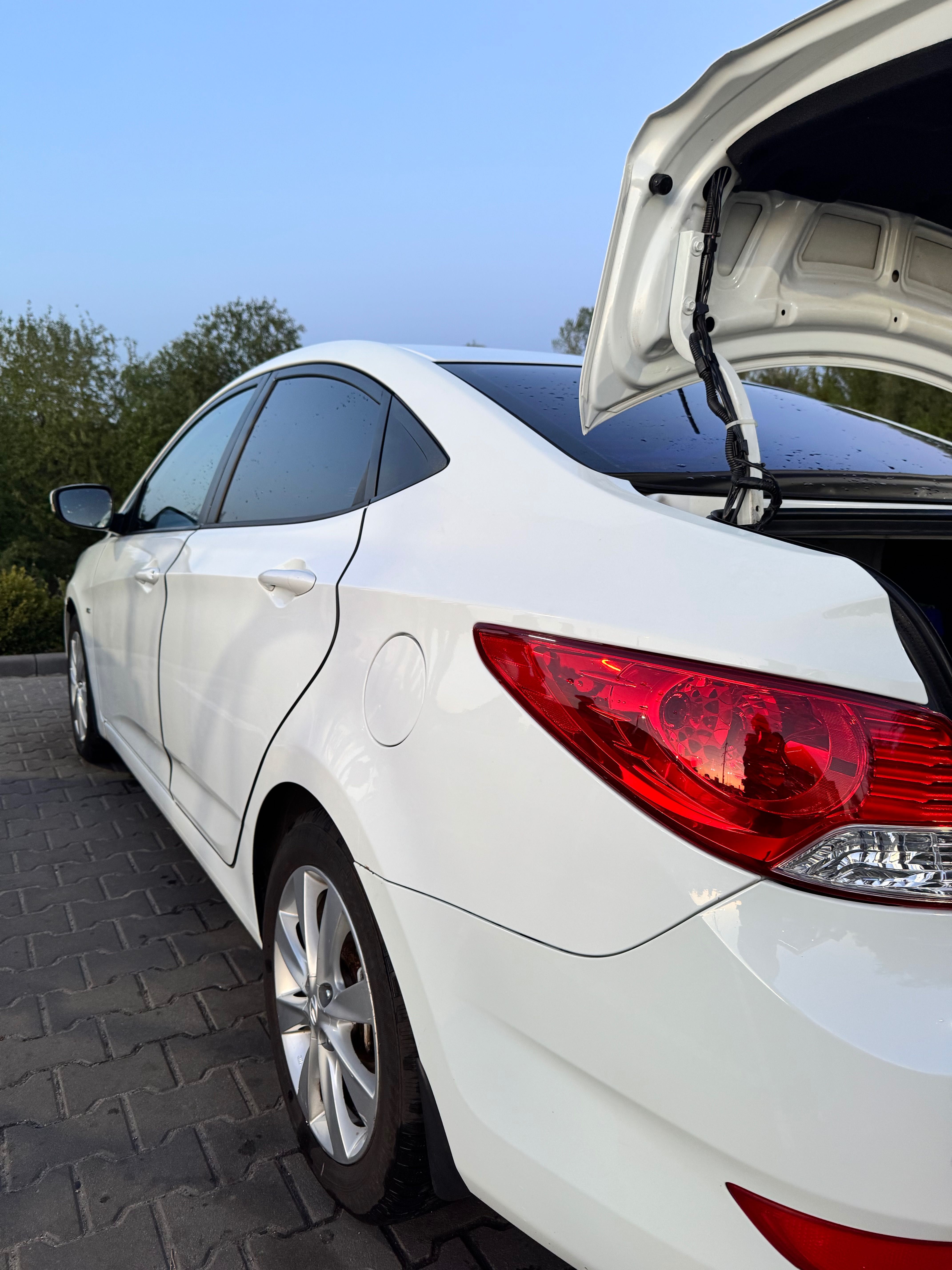 Hyundai Accent 1.6л