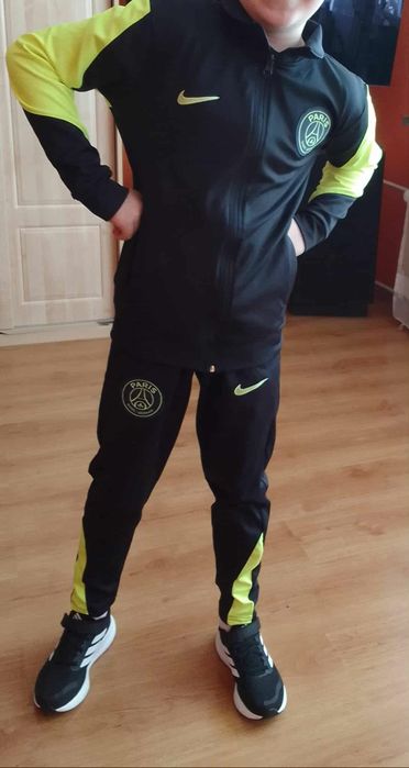 Dres chłopięcy Nike