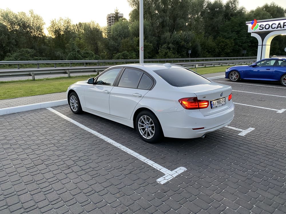 BMW f30 320i офіціал в рідній фарбі