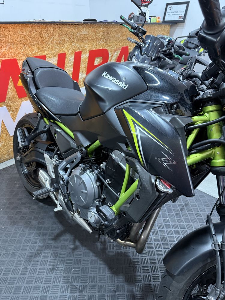 Kawasaki semi nova
