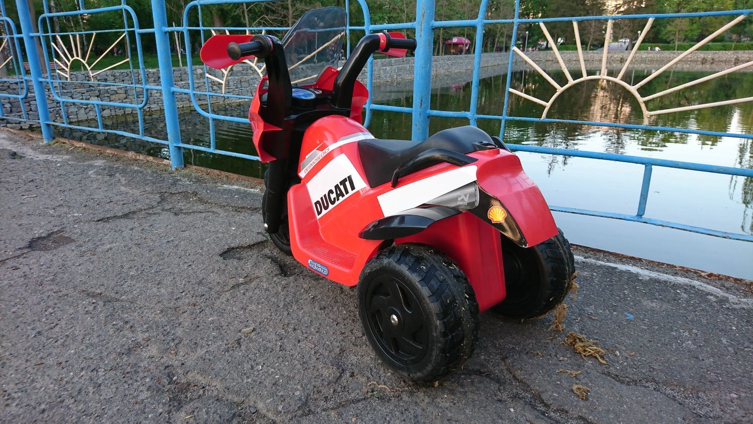 Peg perego Ducati Evo 0922  дитячий мотоцикл  на акумуляторі трицикл