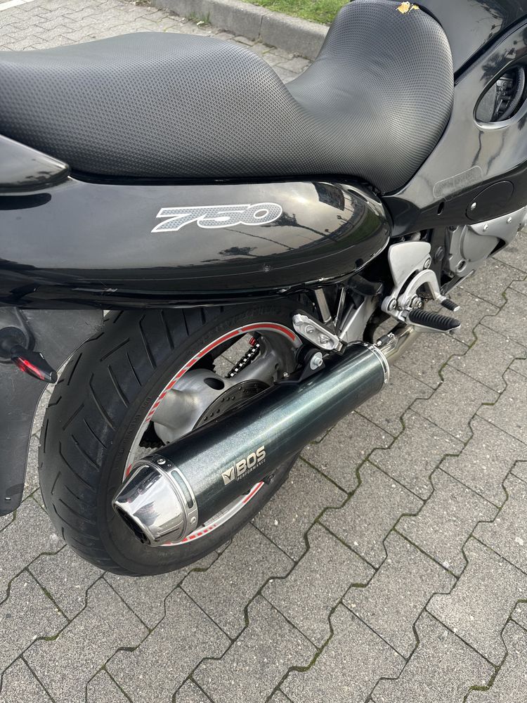 Suzuki gsx750F 1999 ( motor)