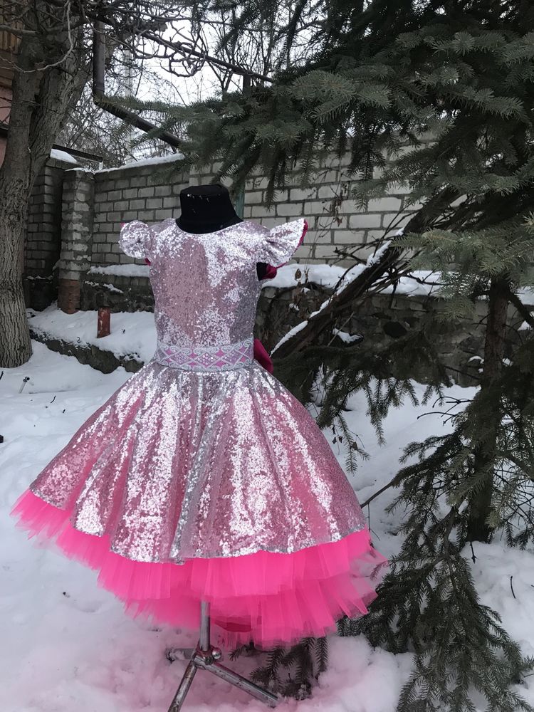 Прокат детского  платья на  праздники