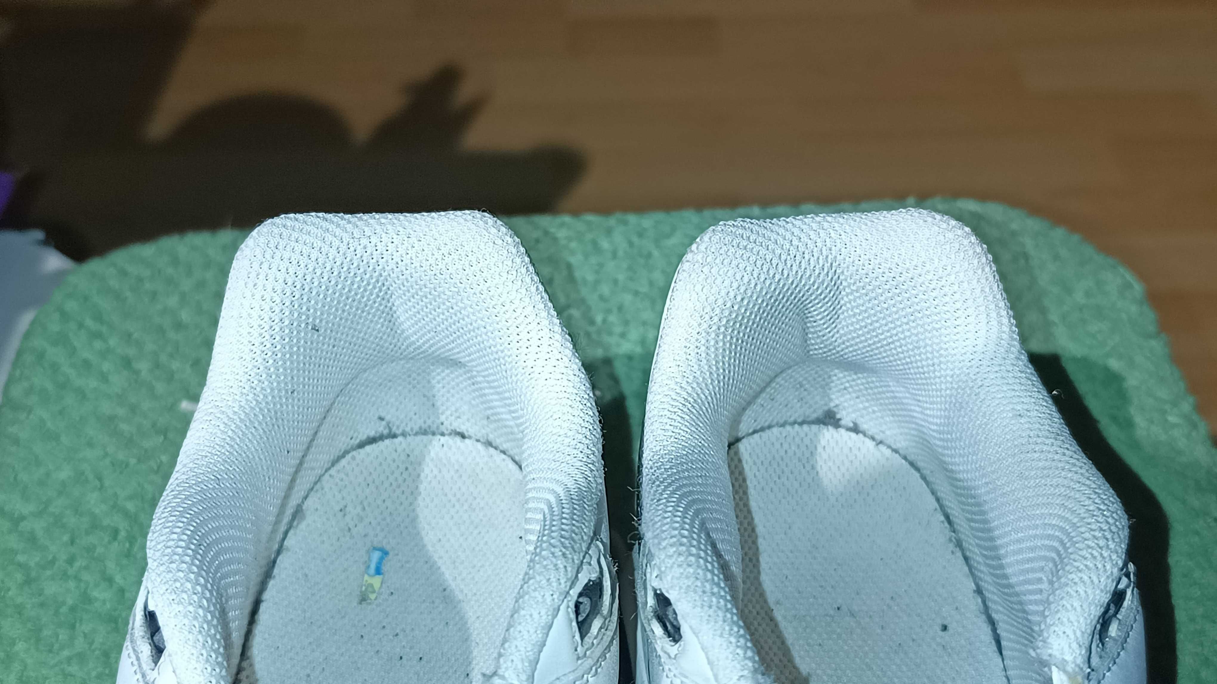 NIKE Air Max COMMAND r.38 skóra