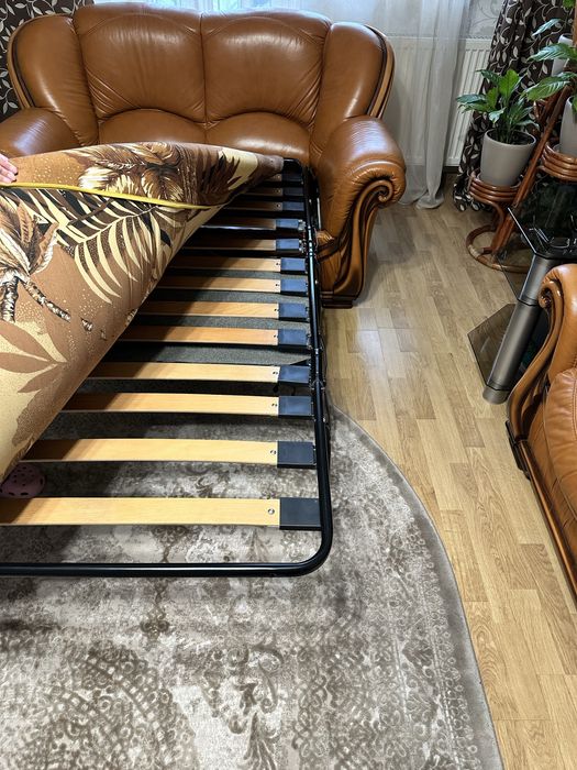 Продам шкіряний диван