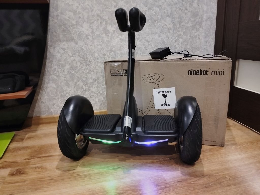 Міні Сігвей Мини Сигвей Гироскутер MiniRobot MINI (+LED +Bluetooth) Че