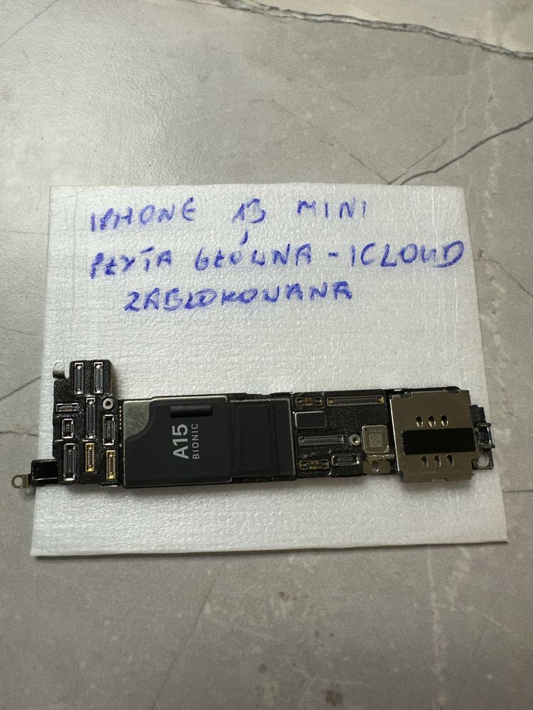 Iphone 13 mini płyta główna icloud