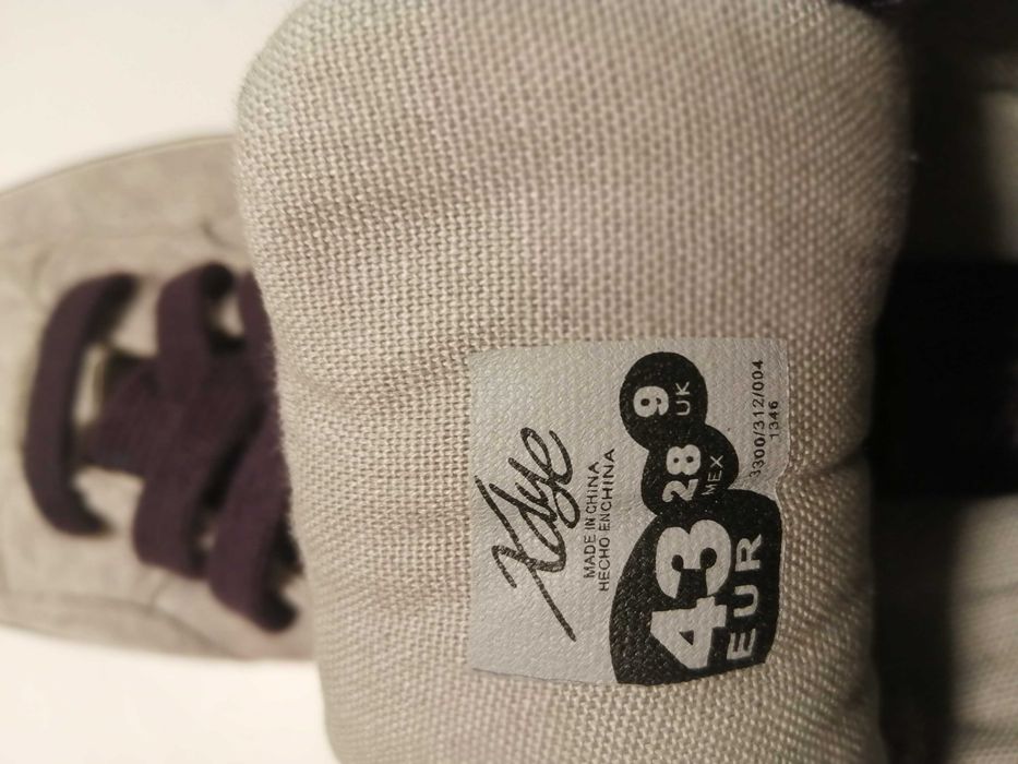 Ténis, Bota e cano longo cinza