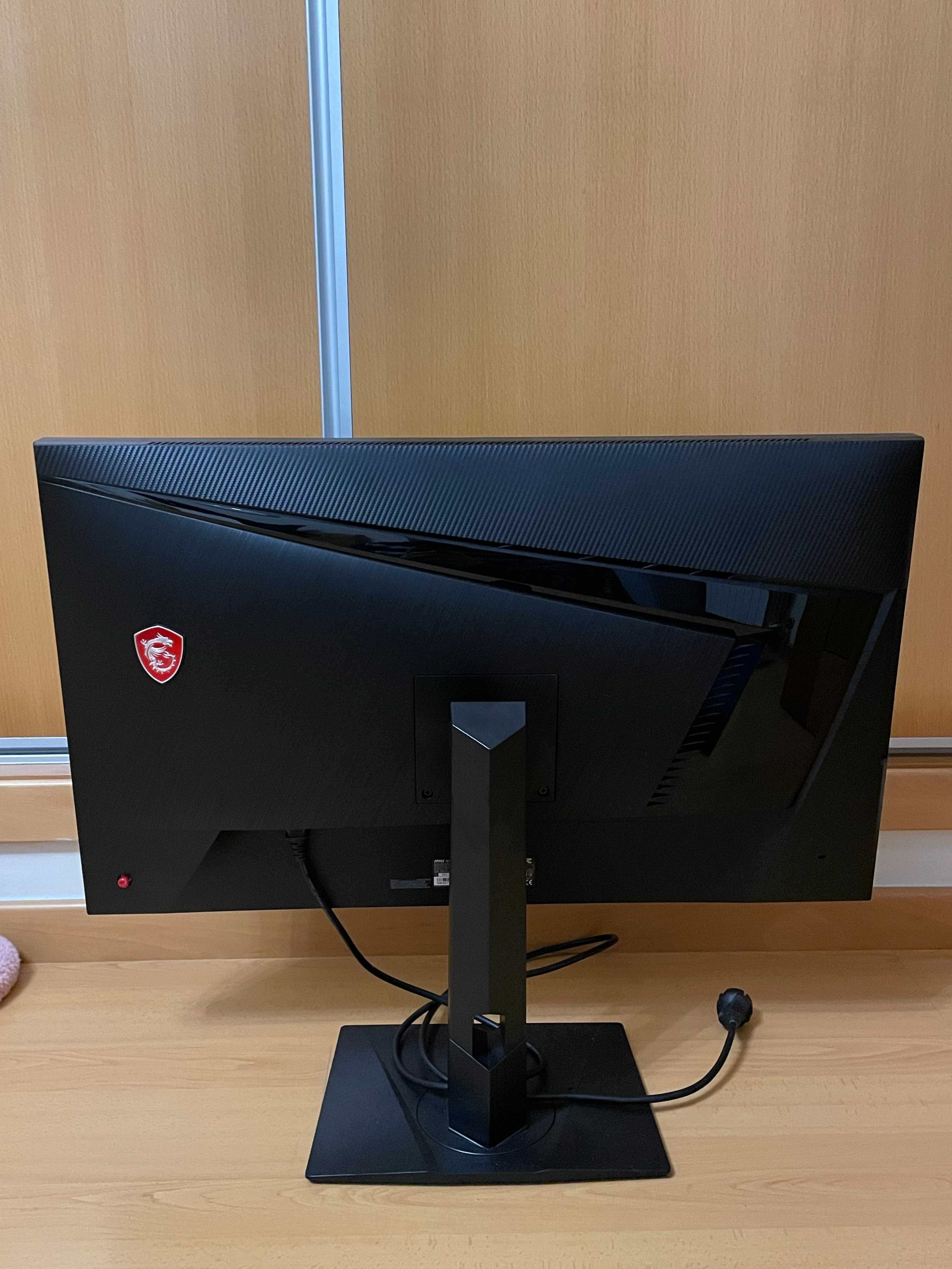 Monitor MSI MAG 323UPF