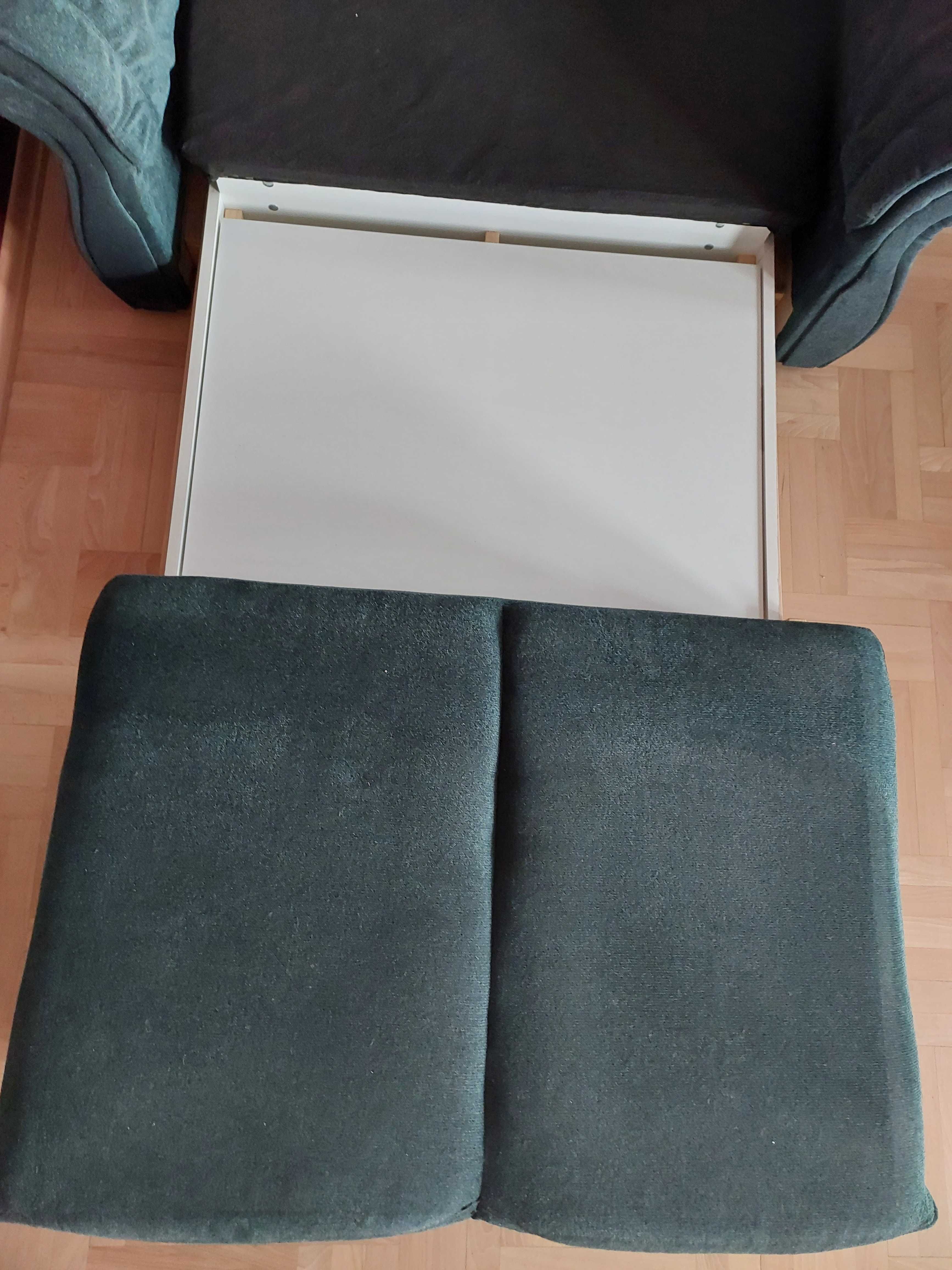 Sofa z funkcją spania i pojemnikiem na pościel zieleń butelkowa