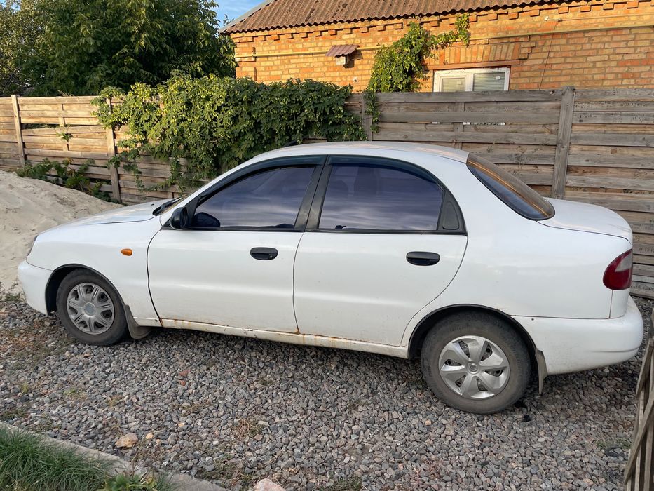 Купити Део Ланос