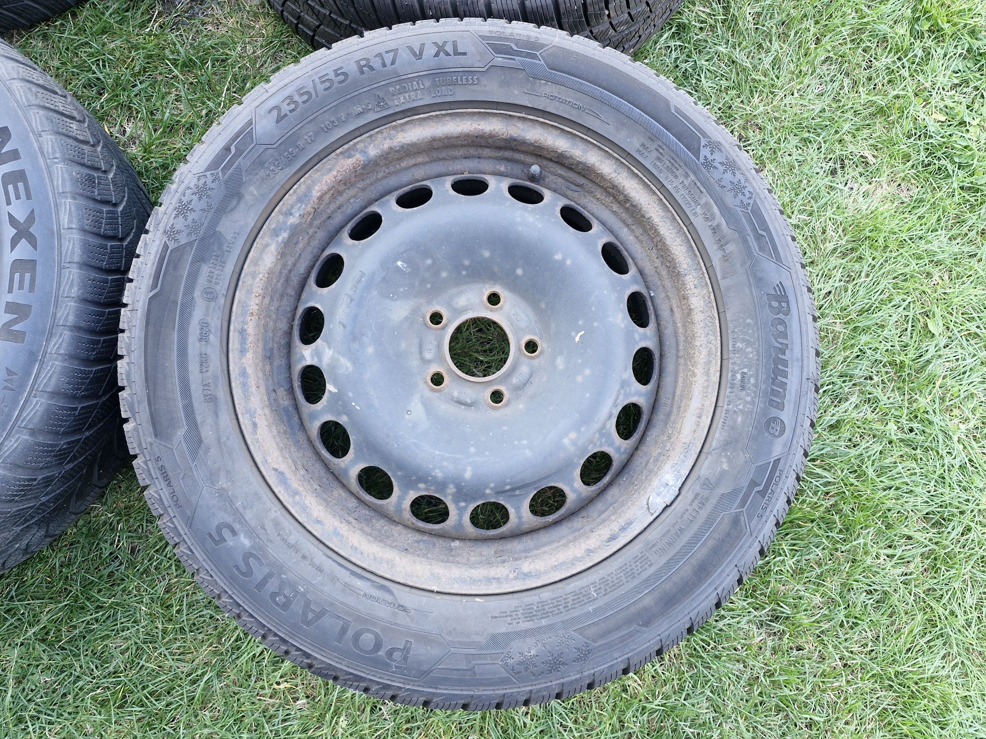 Komplet kół Ford Kuga 5x108 235/55 R 17 Cali