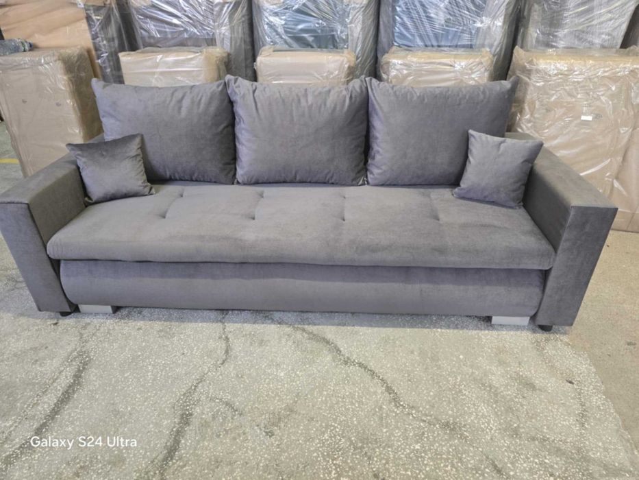 Sofa MIA. Kanapa rozkładana z boczkami