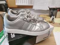 Buty adidas srebrne