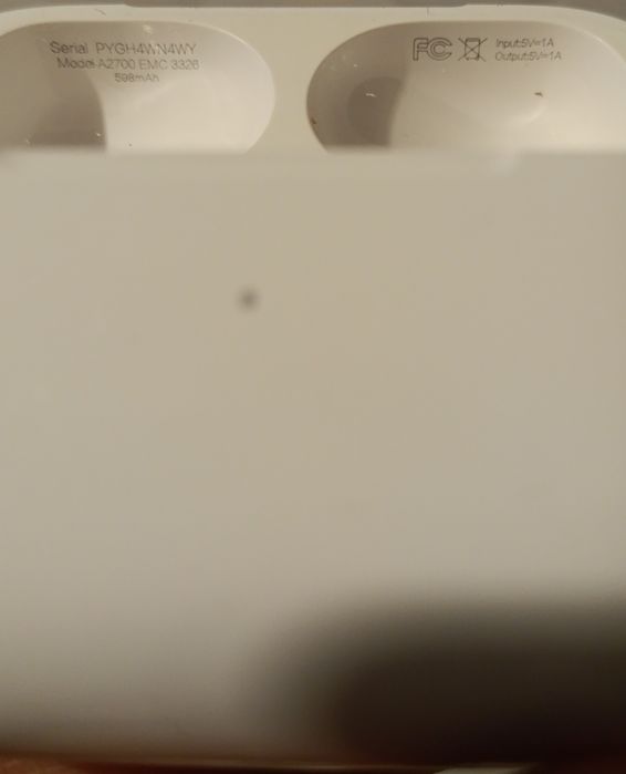 Зарядный чехол для AirPods Pro 2