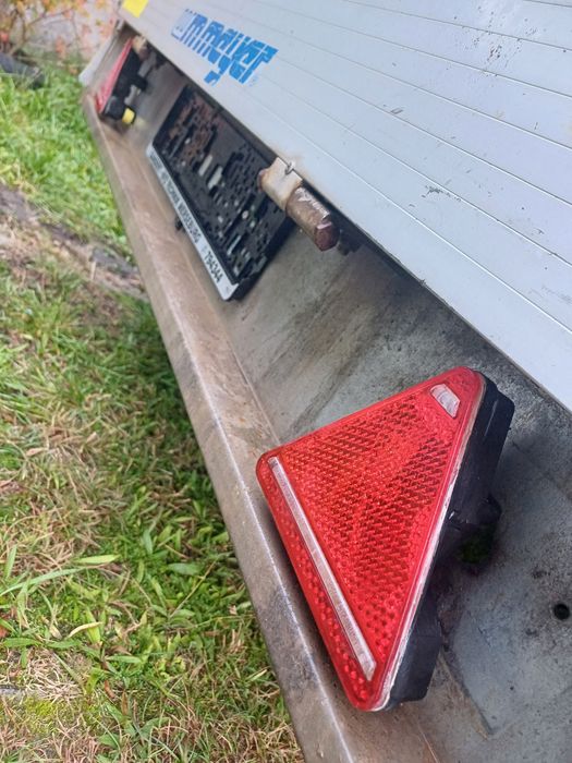 Profesjonalna przyczepa dwuosiowa WM MEYER, DMC 2000kg, nadstawką.