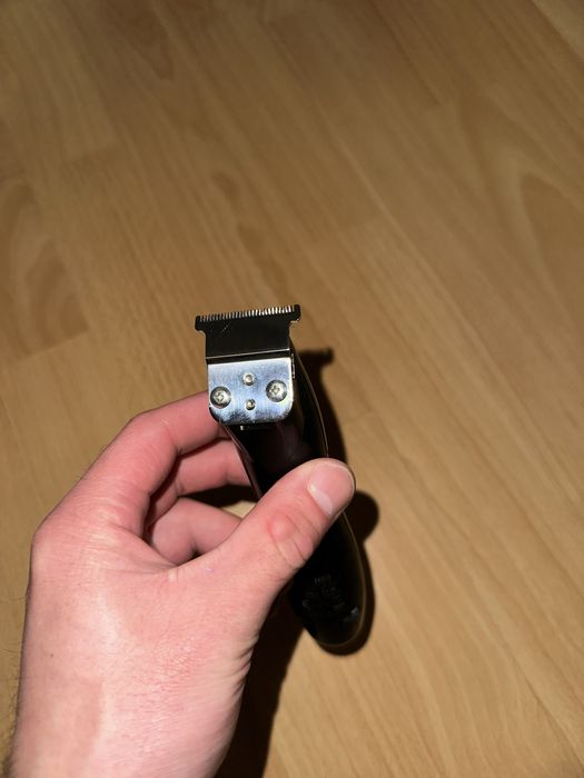 Трімер для стрижки Andis D8