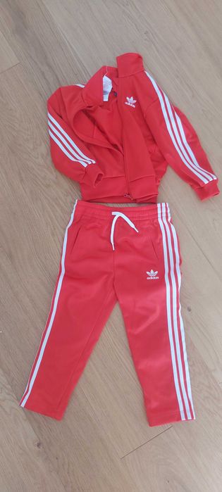 Dres adidas czerwony 3-4 lata
