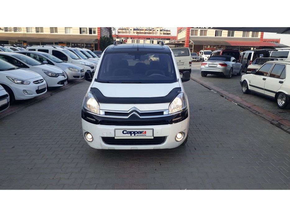 Citroen Berlingo, Peugeot Partner Дефлектор капота (мухобойка) EuroCap