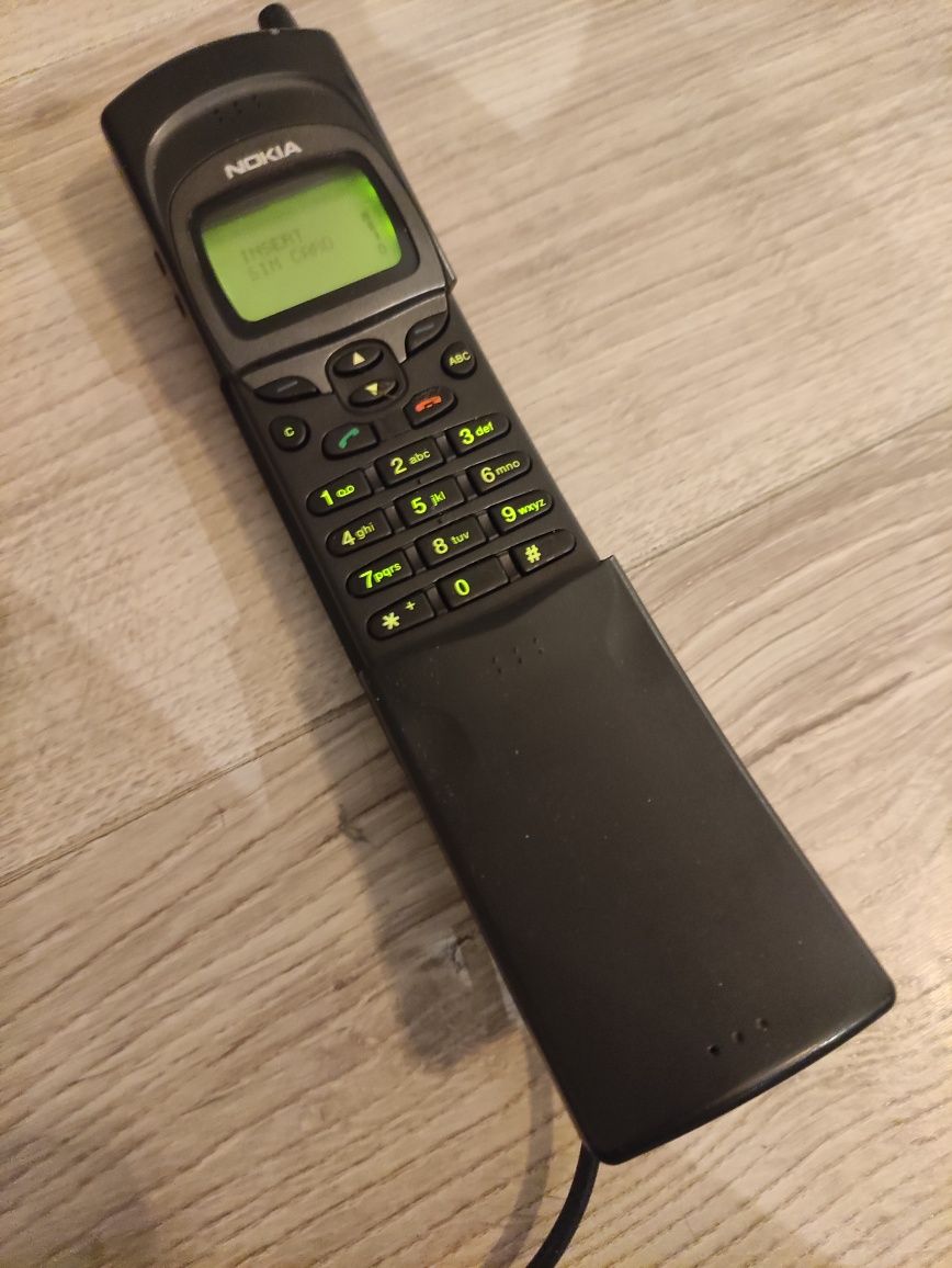 Nokia Banan 8110i