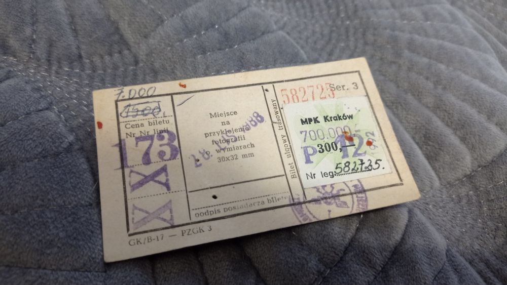 Zabytkowa karta miesięczna bilet na przejazdy z lat 80 -tych
