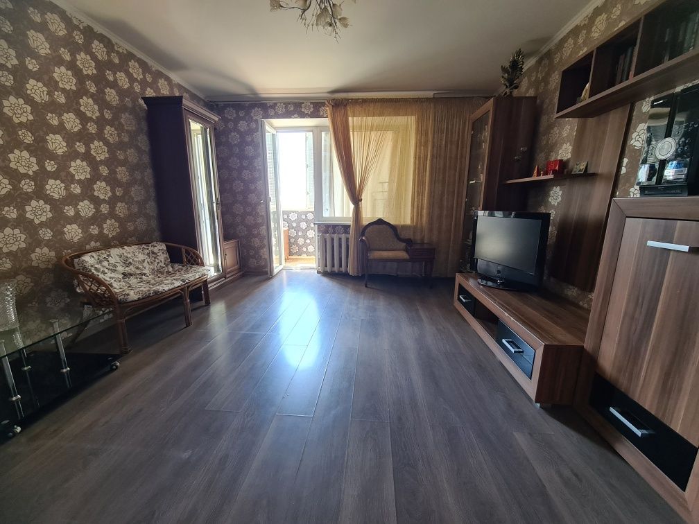 Продам 3-х комнатную квартиру в Центре города. (ЧЕШКА)