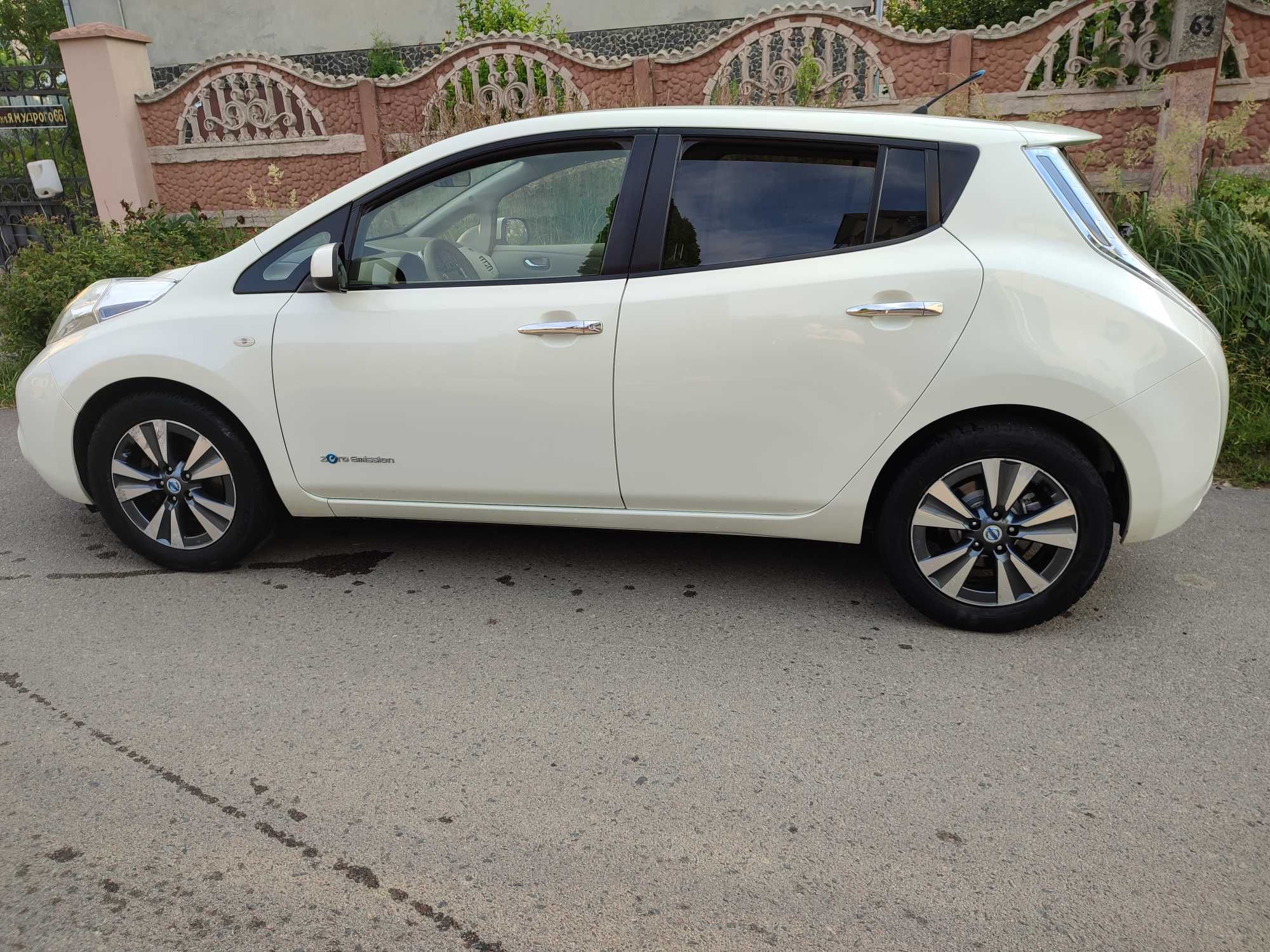 Електричний Автомобіль