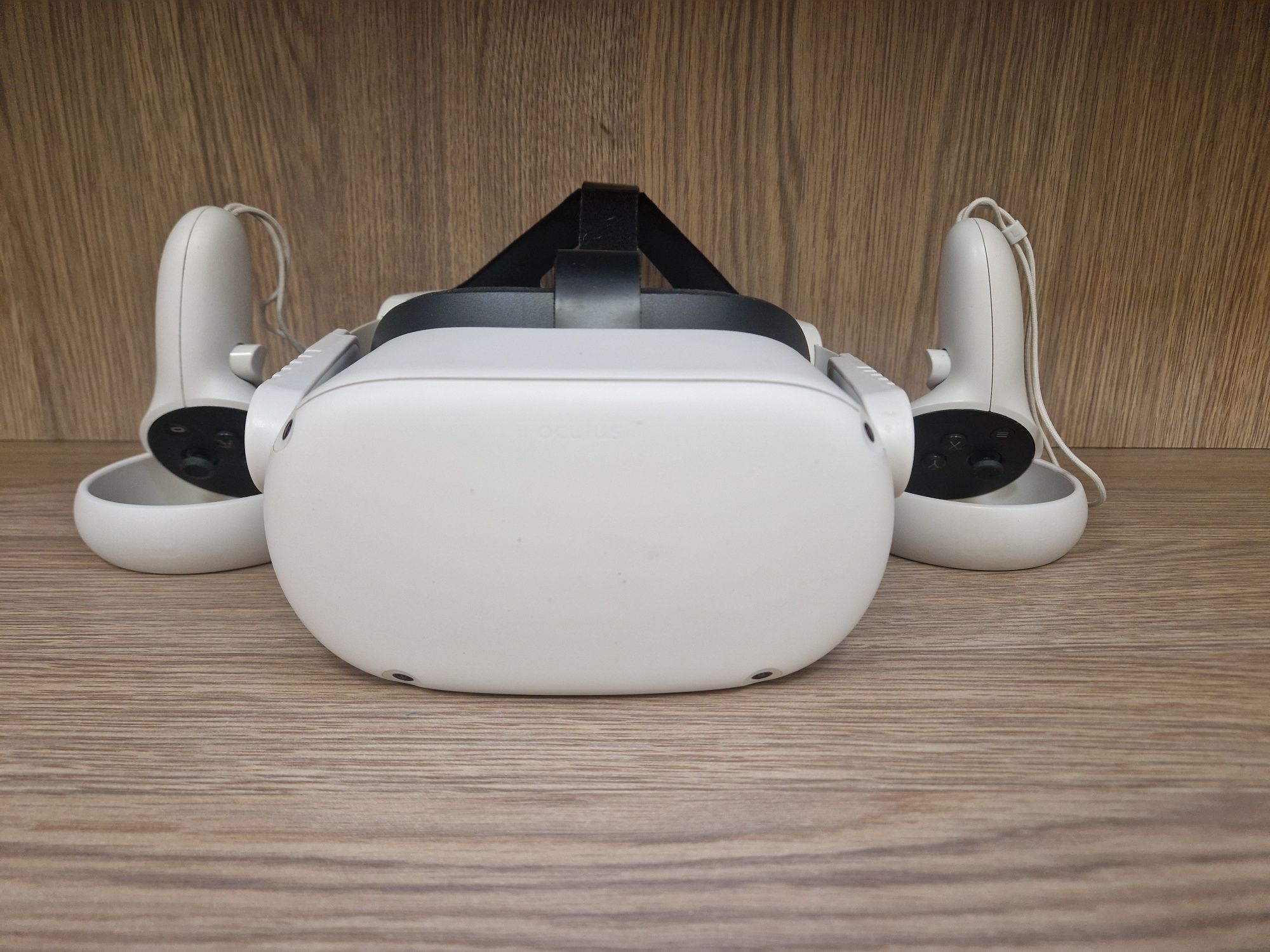 Окуляри VR Oculus Quest 2 (64Gb) з контролерами