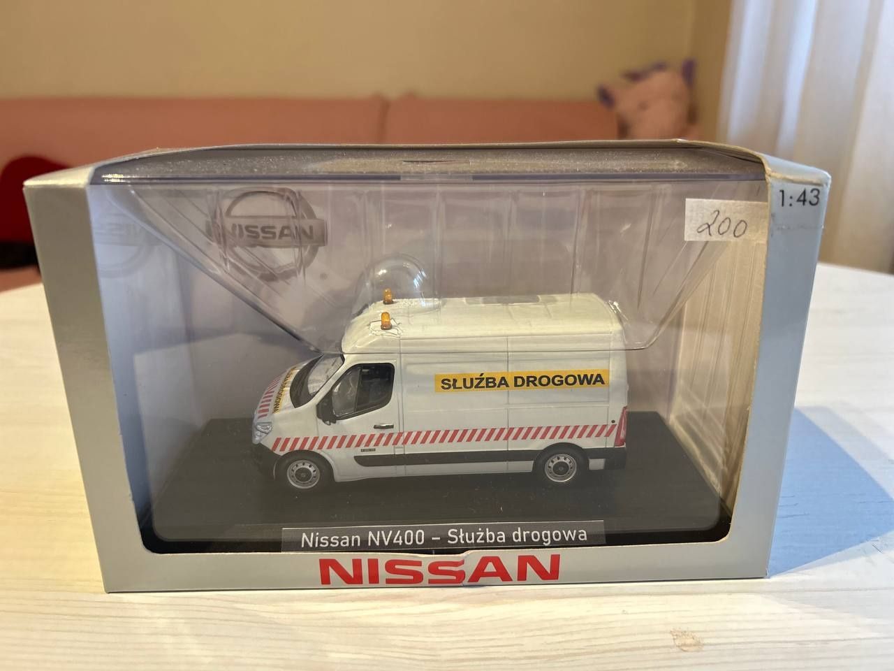 Służba drogowa Nissan NV400 1:43 Norev