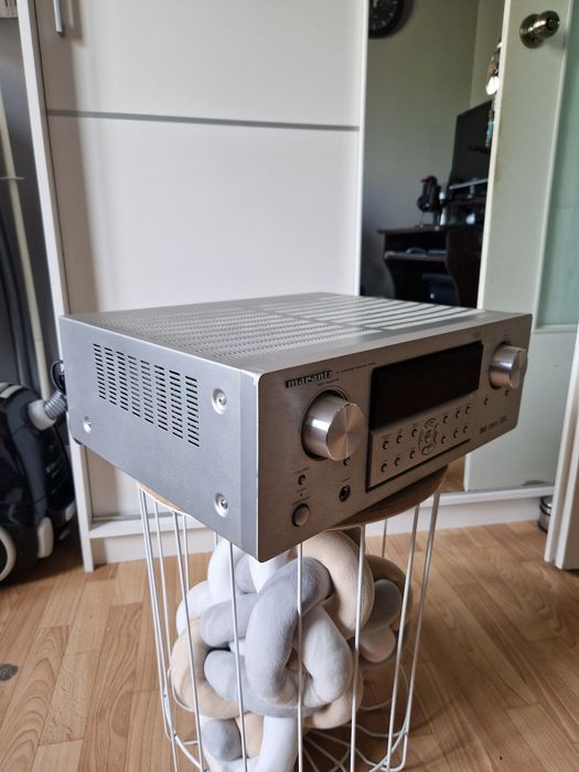 Amplituner Marantz