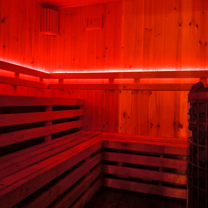 Domek na urodziny nad jeziorem sauna jacuzzi Warmia Mazury plaża