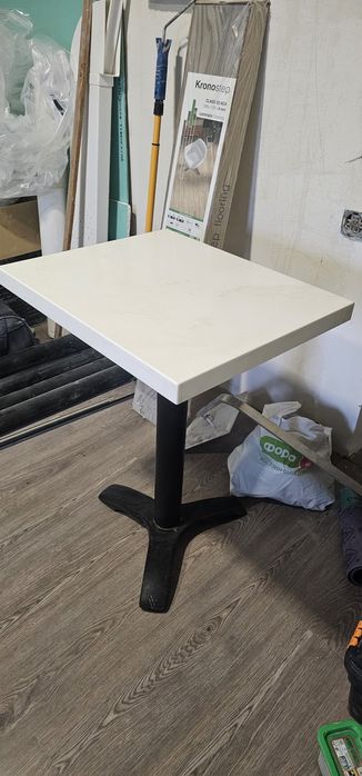 Стіл для кави з товстого акрилу. 60×50